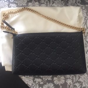 GUCCI WRISTLET POUCH